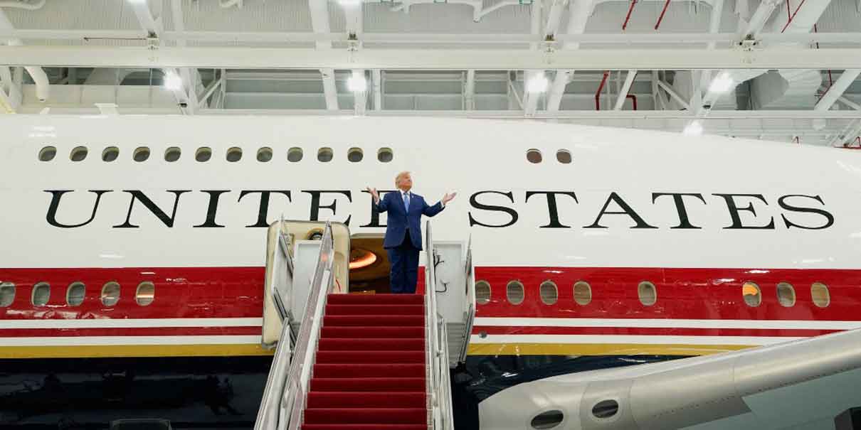 Trump presenta un nuevo Air Force One de lujo donado por Qatar en medio de polémica política