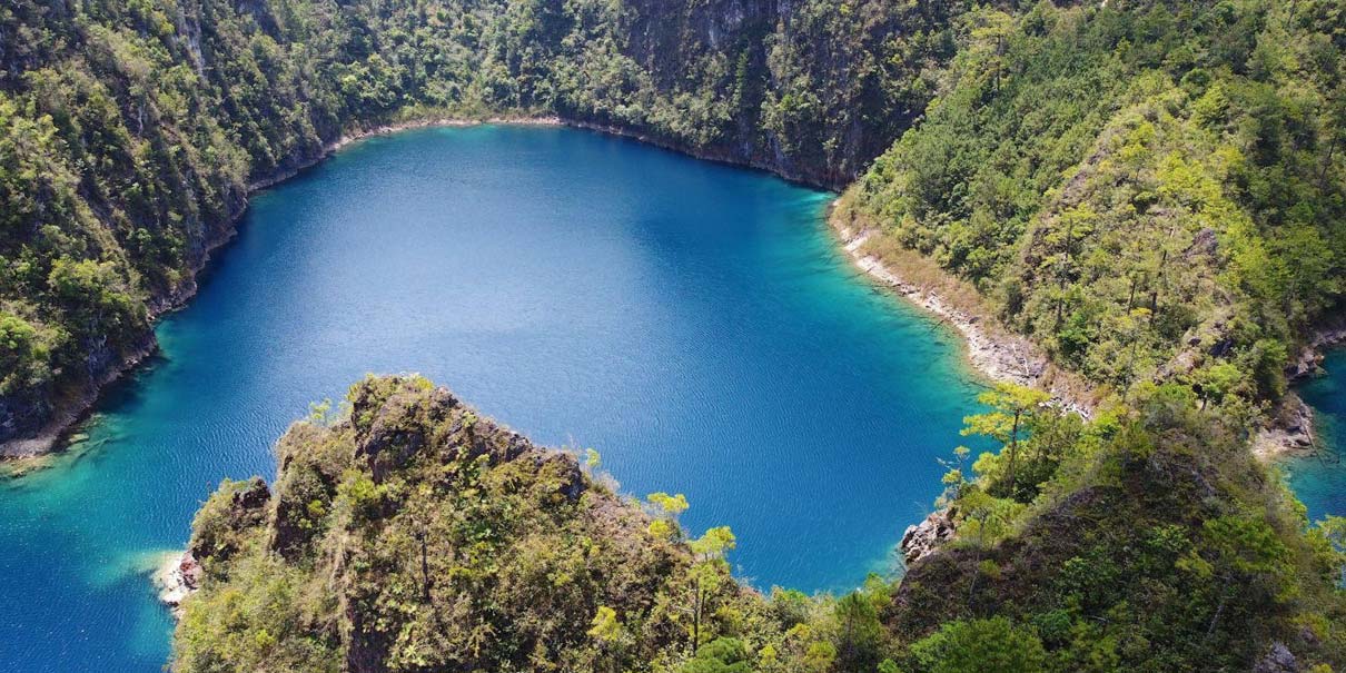 De azul a verde esmeralda: así lucen los Lagos de Montebello, joya natural de Chiapas