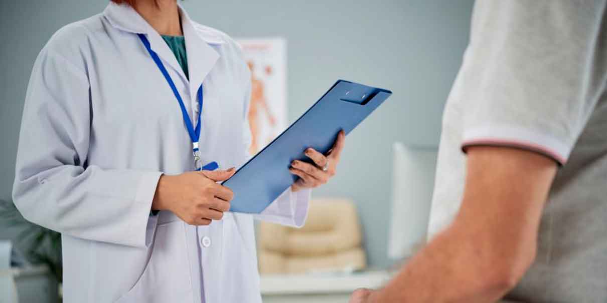 Cumpliste 50 años: estos son los chequeos médicos que no debes ignorar