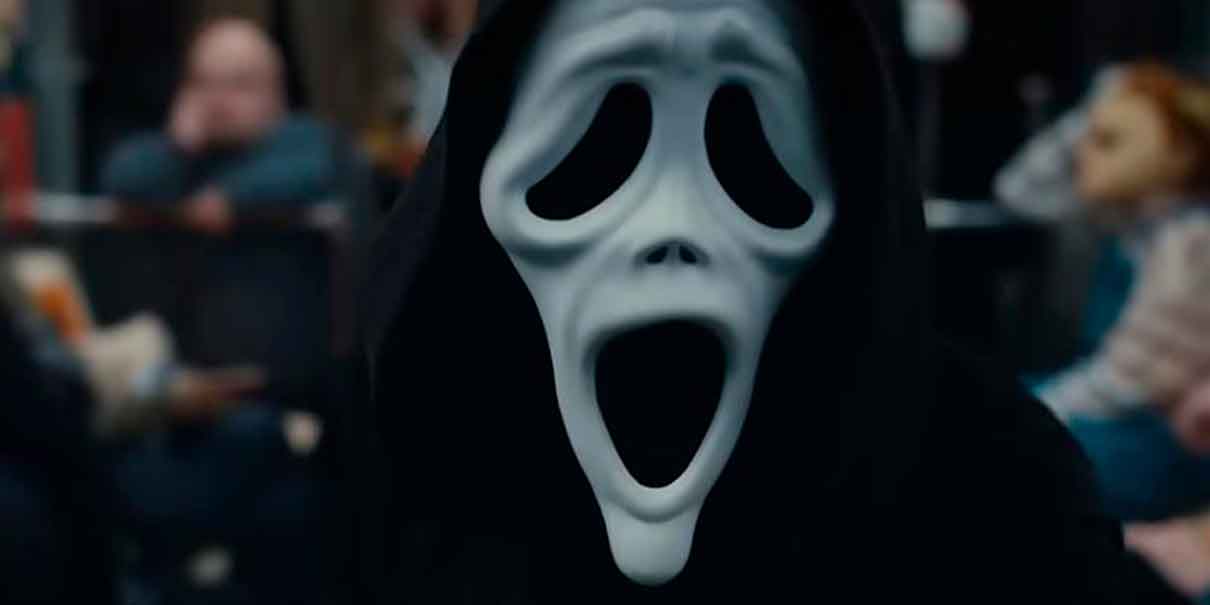 El asesino enmascarado llega en Scary Movie: Terroríficamente Incorrecta
