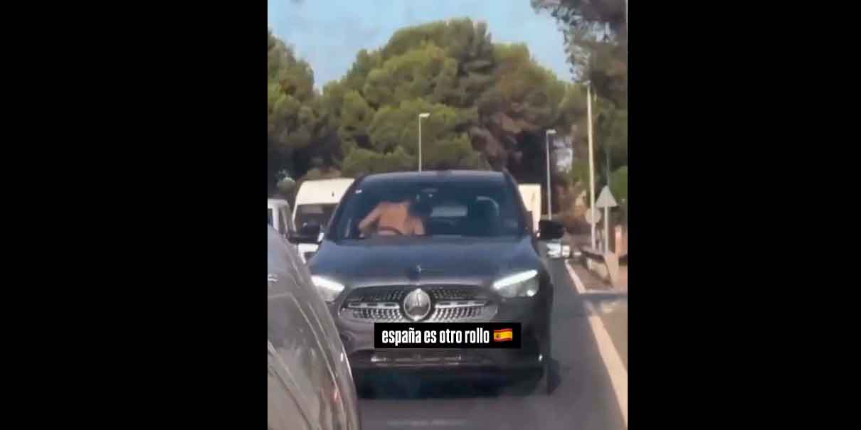 Pareja mantiene SEXO EXTREMO mientras manejan en transitada carretera 