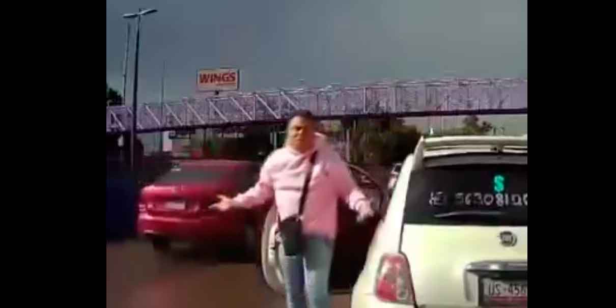 Montachoques intentan provocar un accidente cerca del AICM, pero un policía frustra el engaño