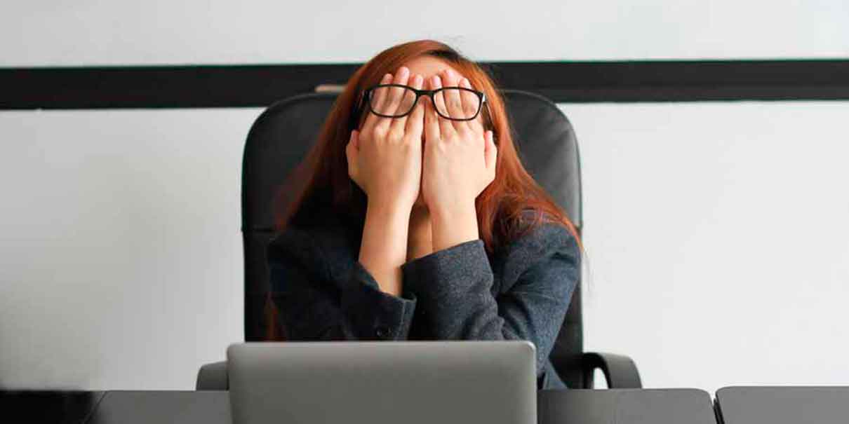 Vacaciones de verano ya no son un lujo: especialistas alertan por el aumento del burnout laboral
