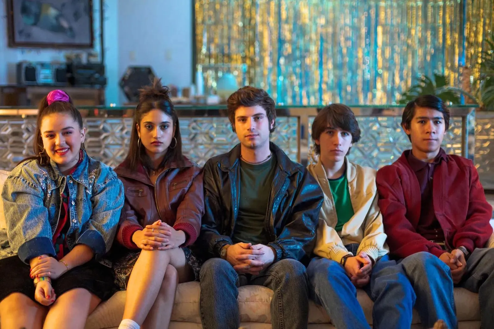 Duelo y nostalgia noventera: 'Nadie nos va a extrañar' estrena su temporada final con ocho episodios