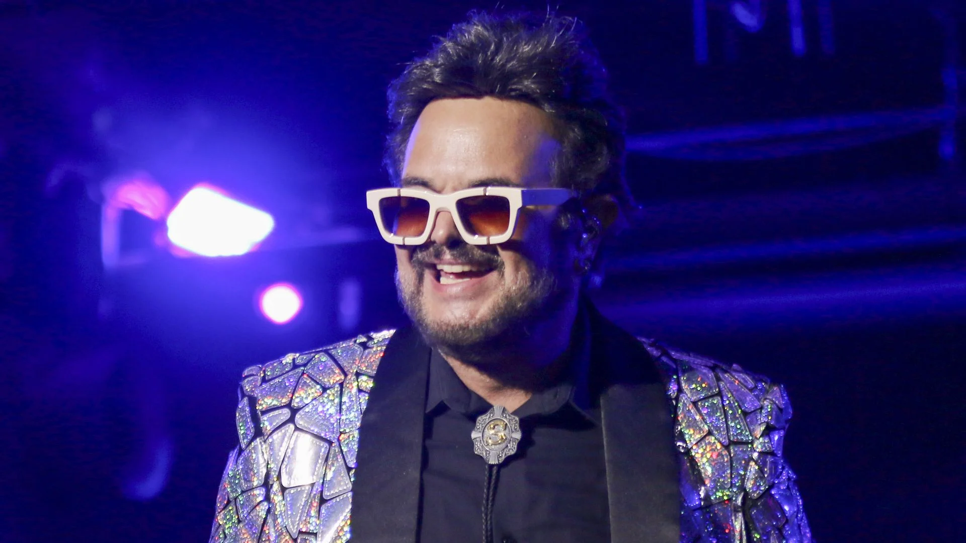 Aleks Syntek registra un aumento del 630% en reproducciones tras reciente polémica digital