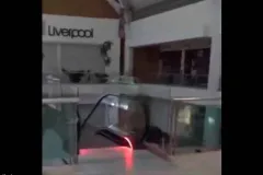 Video de supuesta niña fantasma en centro comercial se vuelve viral y desata debate en redes sociales