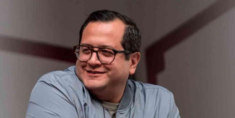 Llama Hijo de AMLO “comediante fatuo, clasista e hipócrita” a Eugenio Derbez