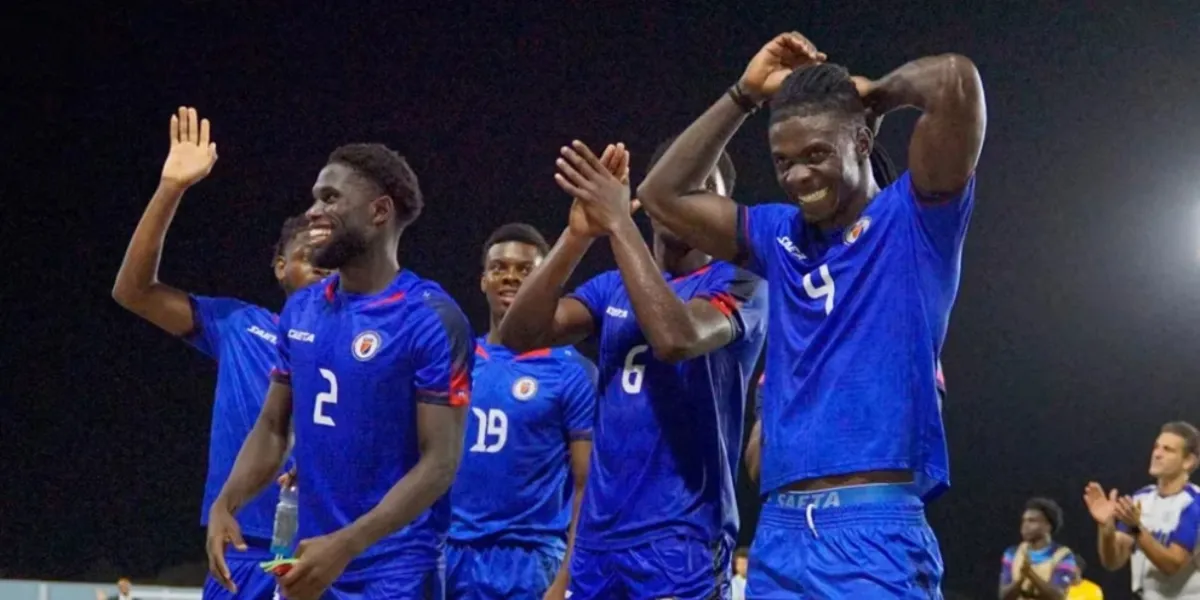 FIFA obliga a Haití a modificar su camiseta para el Mundial 2026