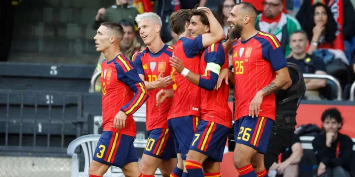 España llega a México para amistoso contra Perú previo al Mundial 2026