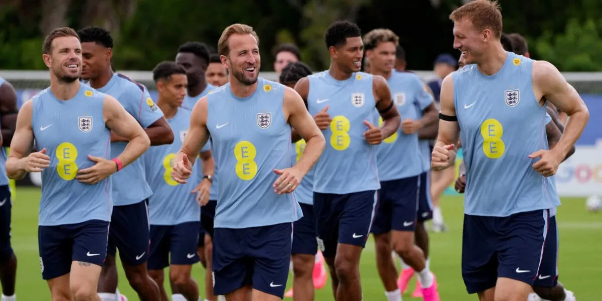 Robo al equipo de Inglaterra: dos hombres acusados en Kansas City