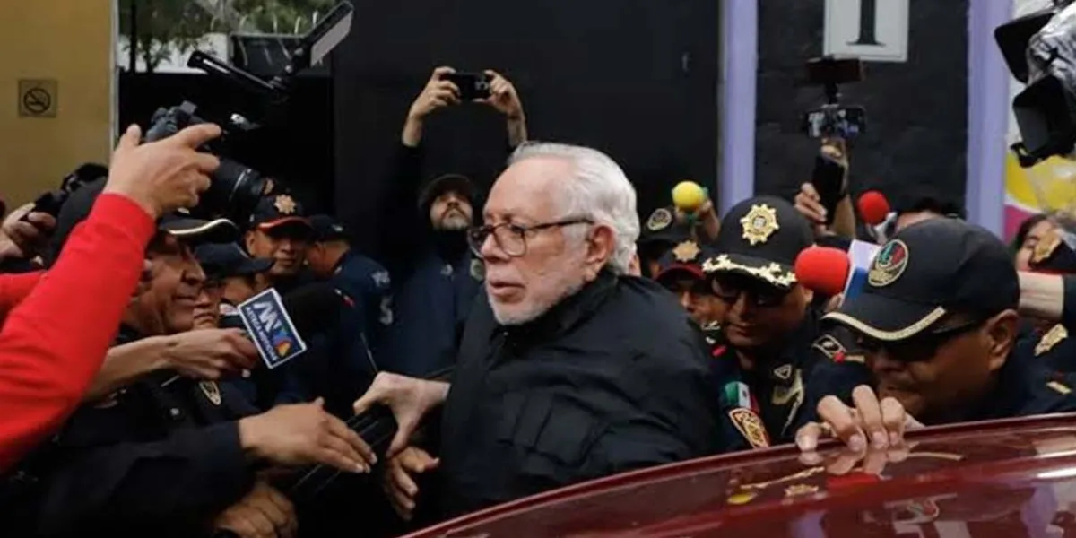 De Llano sale del encierro, pero no del lío con Sasha Sokol: ni disculpa ni declaración