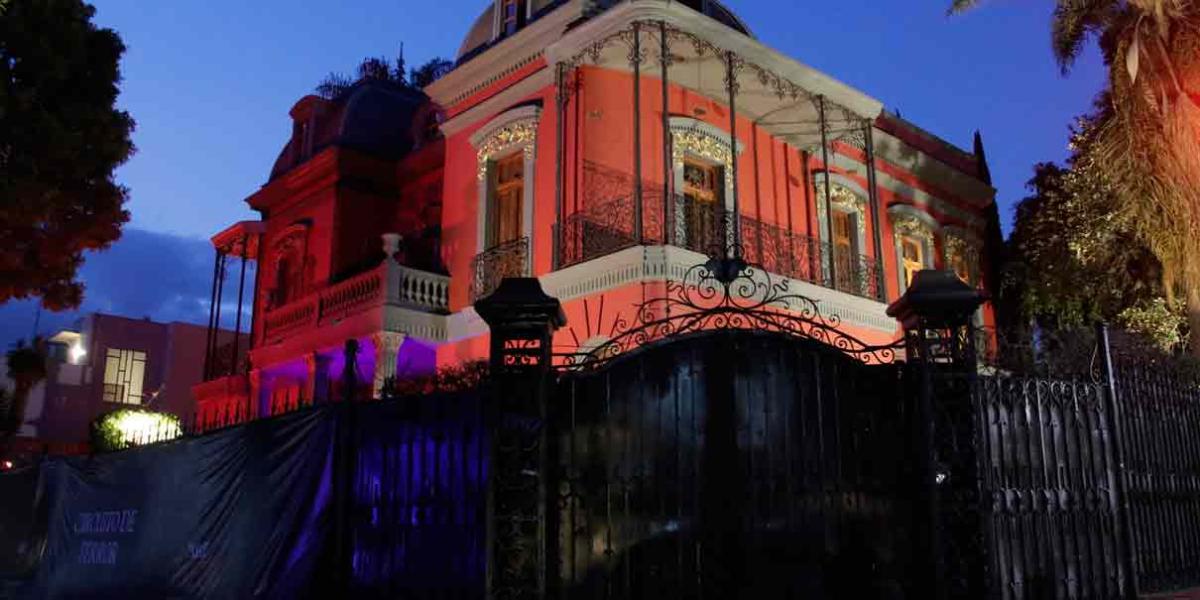 La Casa de los Enanos: muertes, misterios y leyendas de Puebla 