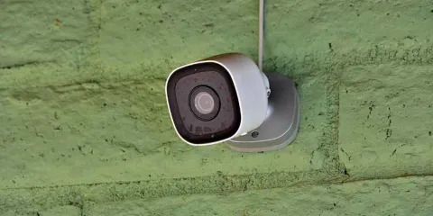 ¿Ahora es ilegal colocar cámaras de seguridad en nuestro hogar?