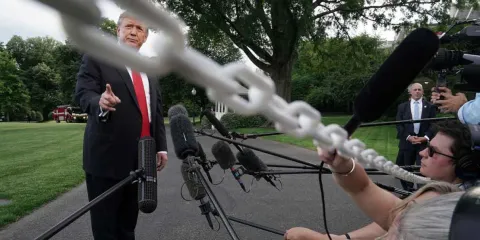 Donald Trump se burla del nuevo partido político de Elon Musk: “Solo causará caos”