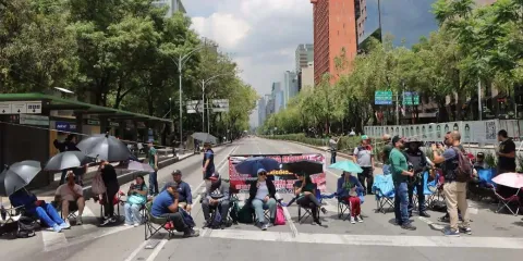 CNTE mantiene huelga nacional y rechaza propuestas del gobierno; anuncian nuevas movilizaciones