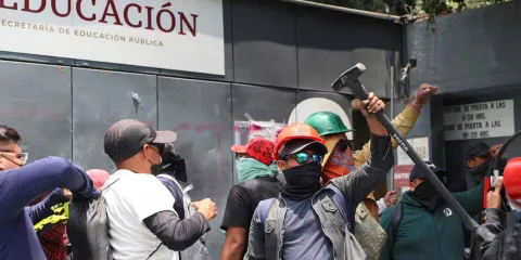 CNTE redobla presión y buscará llegar al Estadio CDMX durante partido del Mundial