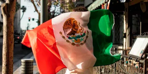 Corte Suprema frena a Trump: no podrá quitar ciudadanía a hijos de migrantes nacidos en EU 