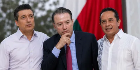Embajadores heredados por la 4T tienen ingresos millonarios