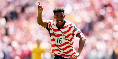 Estados Unidos vence a Australia y asegura su pase a la siguiente ronda del Mundial 2026