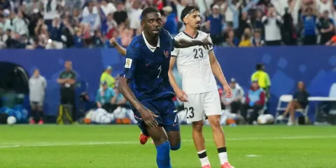 Francia vence 3-0 a Irak y Mbappé brilla con doblete en Filadelfia