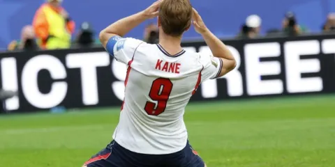 Inglaterra y Ghana firman empate sin goles en Boston
