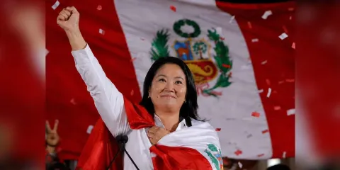 Keiko Fujimori hace historia: gana la presidencia de Perú en su cuarto intento