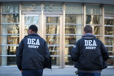 Funcionarios de Morena se ofrecen como informantes de EU ante avance de investigaciones por narcotráfico