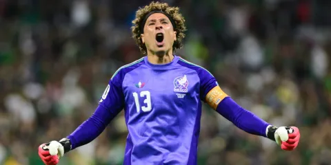 Guillermo Ochoa vuelve a jugar un Mundial y agradece a Javier Aguirre