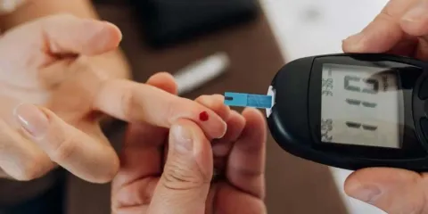 ¿Otra diabetes? Tipo 5 genera polémica y alerta por tratamientos inadecuados