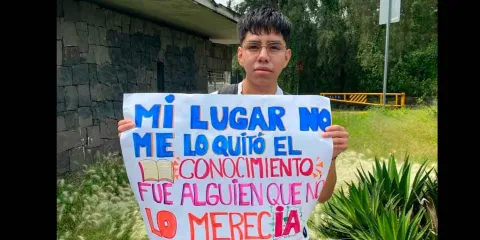 Aspirantes marchan en la UNAM para exigir examen presencial