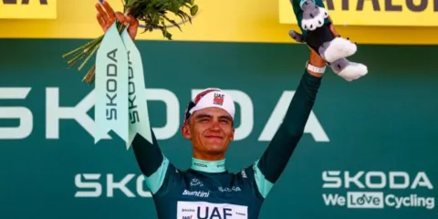 Isaac del Toro logra histórica victoria en el Tour de Francia