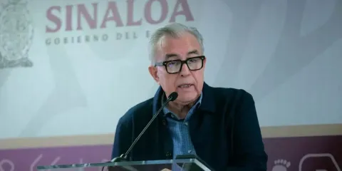 Rubén Rocha Moya reaparece tras 69 días; asegura que ya declaró ante la FGR y niega contar con protección militar