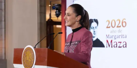 Sheinbaum celebra crecimiento del PIB de 2.1% anual; economía mexicana supera expectativas