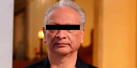Vinculan a proceso a exdirector de Pemex por violencia familiar pese al perdón de su esposa