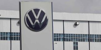ESCÁNDALO, EU pide investigar planta VW en Puebla; violó derechos laborales