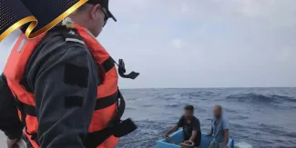 El mar se tragó su lancha: dos pescadores sobrevivieron cinco días sobre una hielera